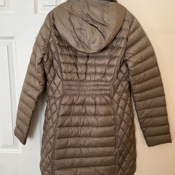 Michael Kors packable puffer winter coat with hood size S brown taupe tan - Picture 6 of 9